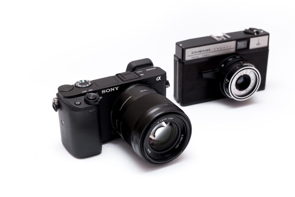 Cinematography Pilih Kamera DSLR Atau Mirrorless